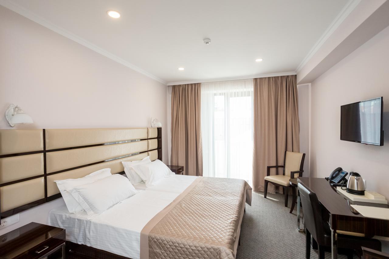 Hotel Genio Tbilissi Extérieur photo