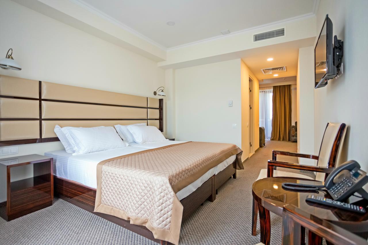Hotel Genio Tbilissi Extérieur photo